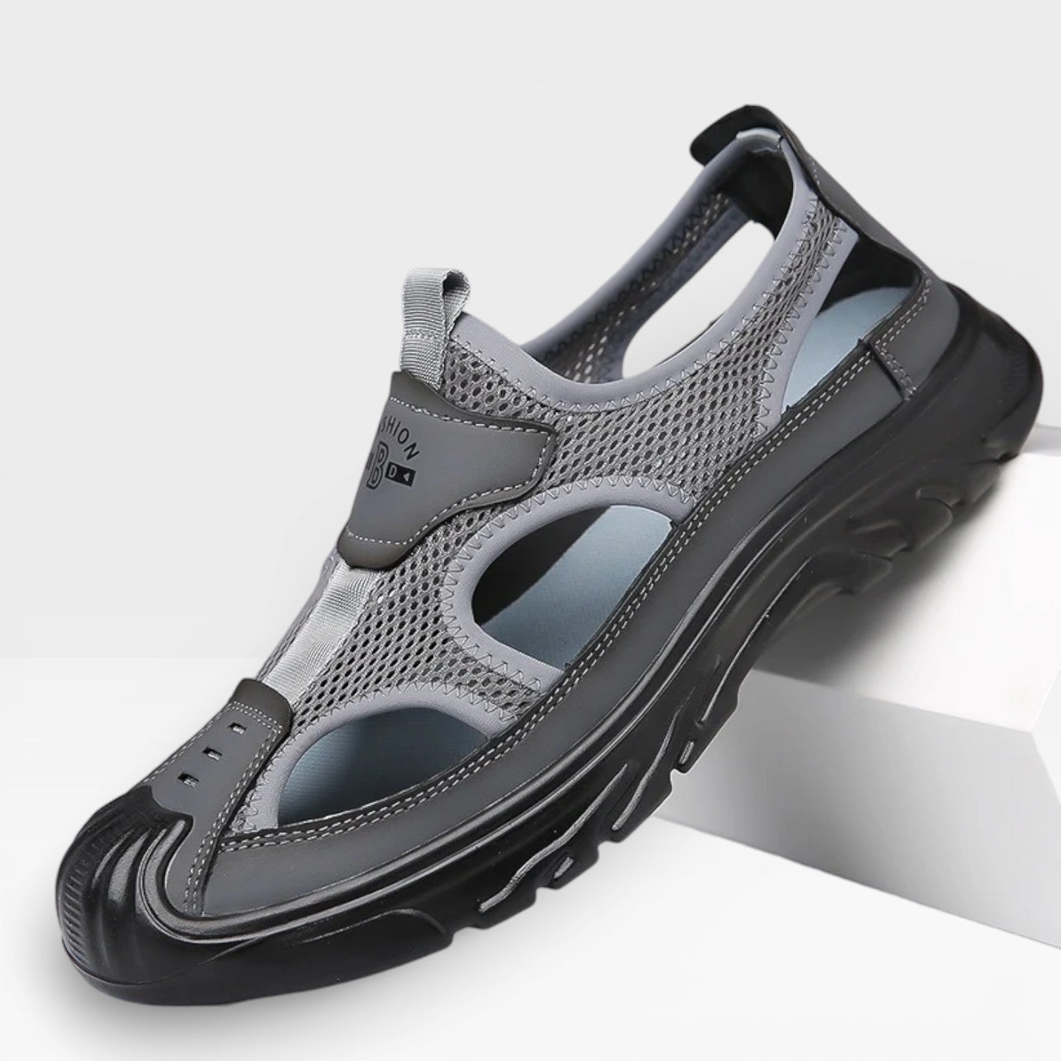 Men’s Breathable Mesh Sandals for Summer Travel