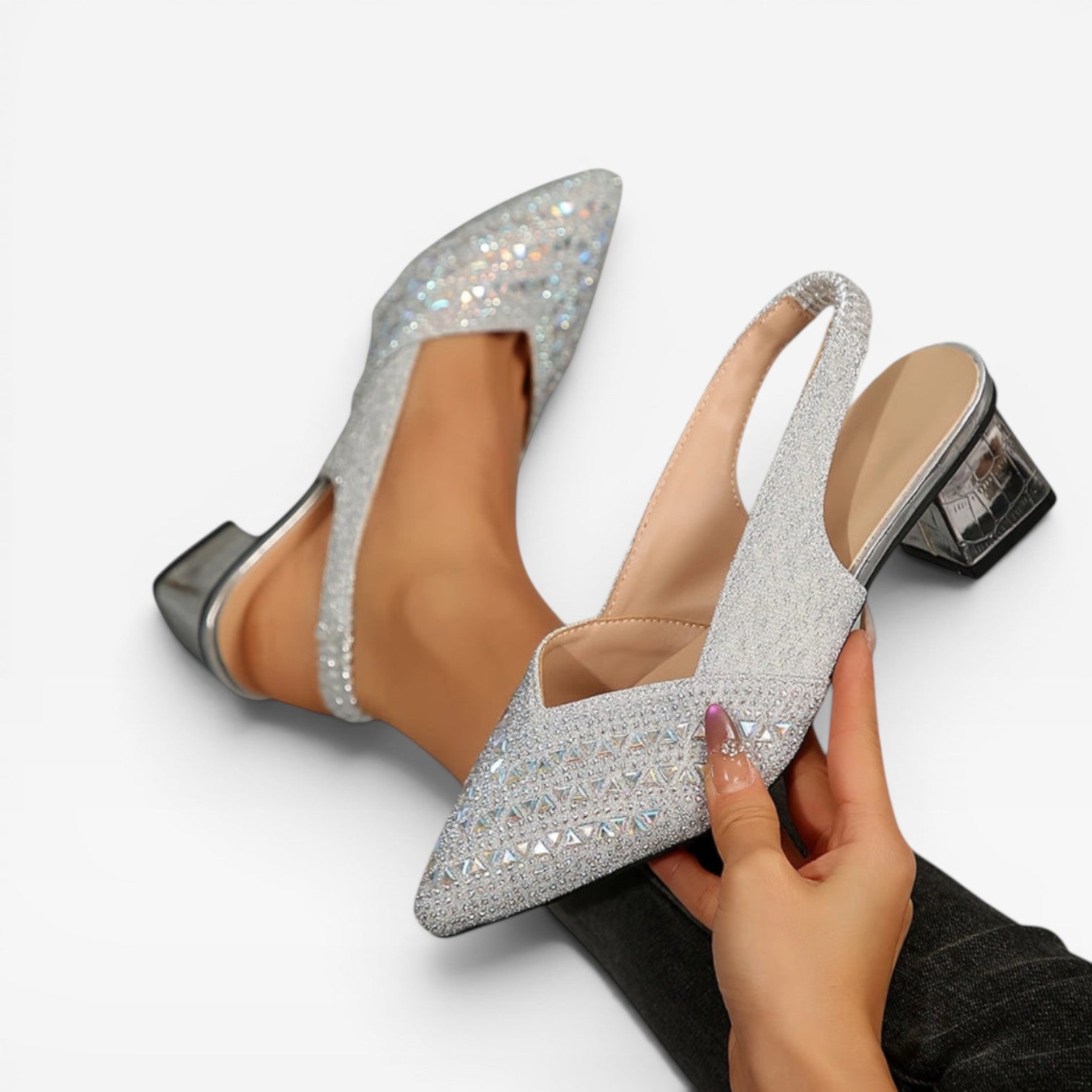 Escarpins à talons blocs avec bride arrière ornés de strass pour femmes – Chaussures de mariage étincelantes en cristal