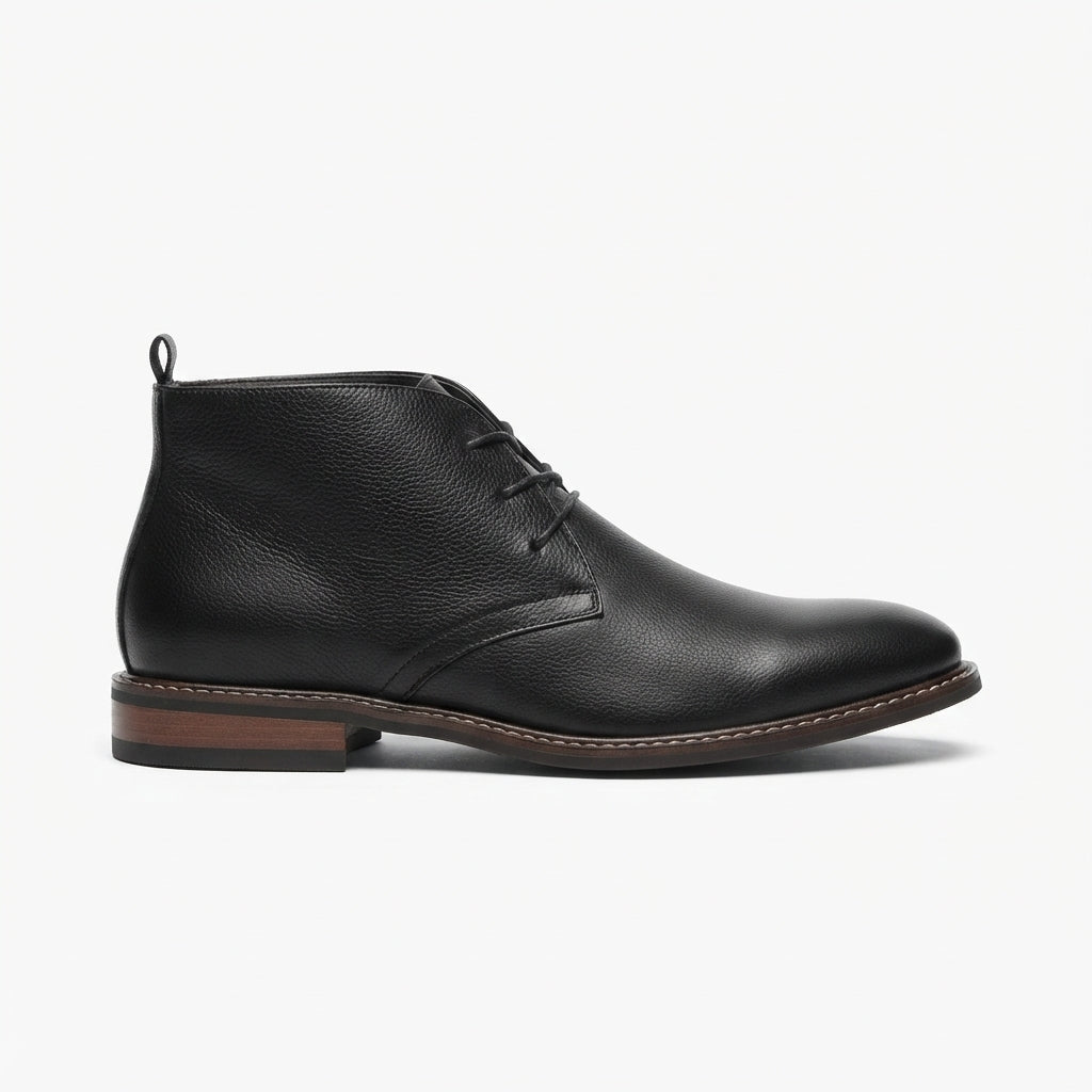 Men's Relaxed Lace-Up Chukka Boots