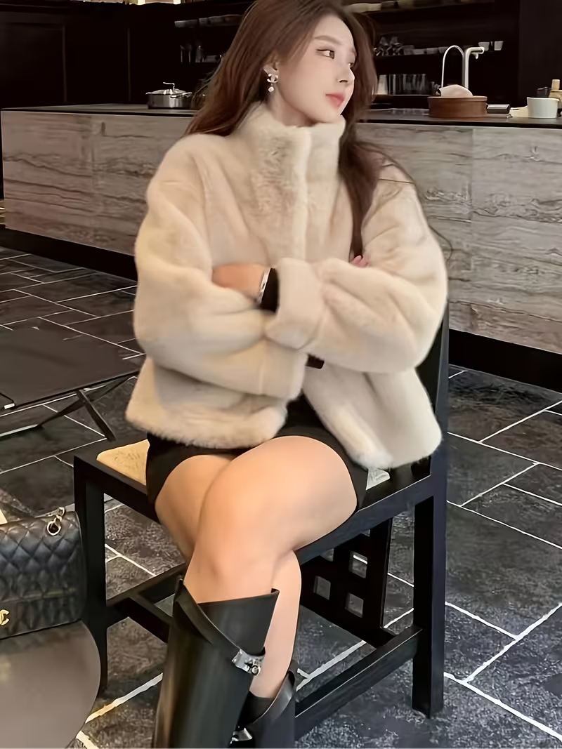 Women's Elegant Faux Fur Short Coat
