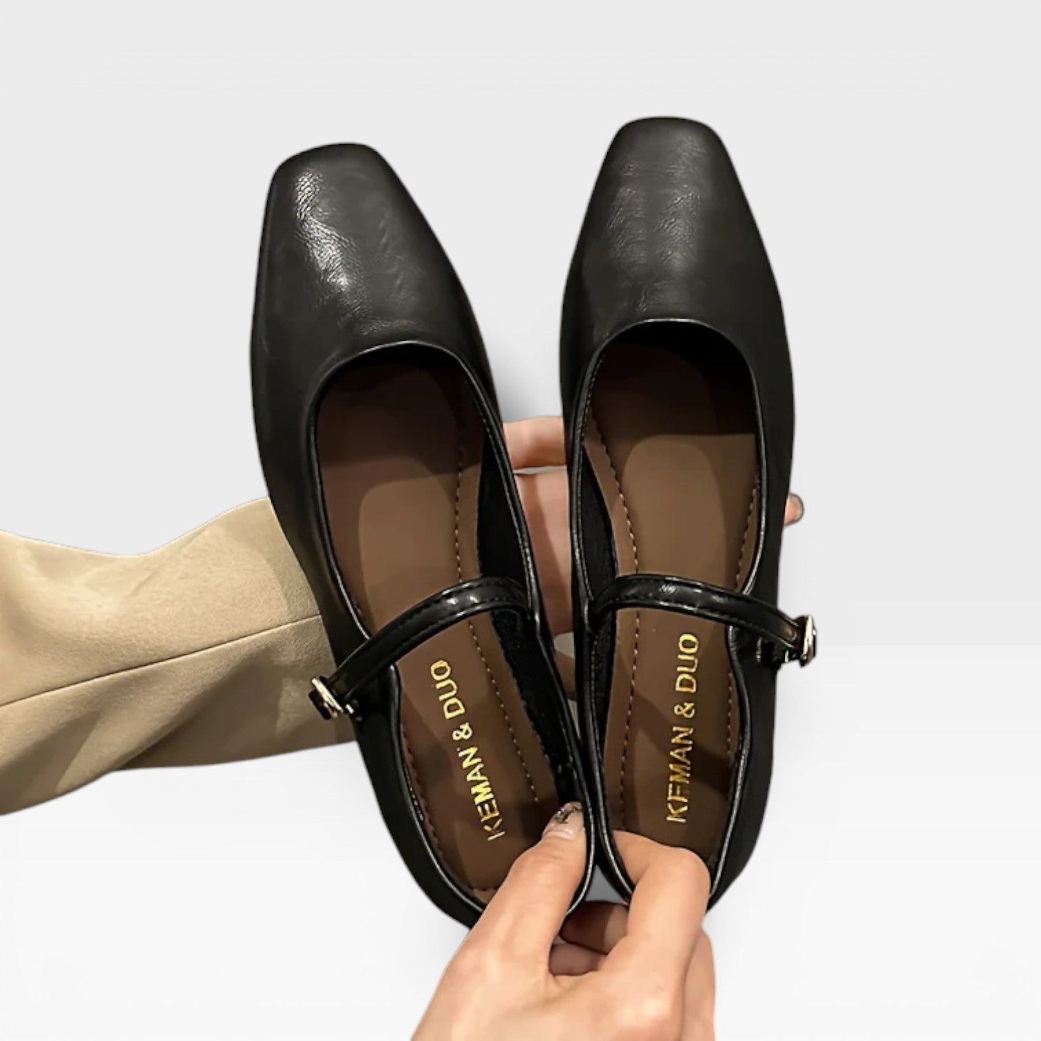 Women’s Classic Mary Jane Shoes with Buckle Strap