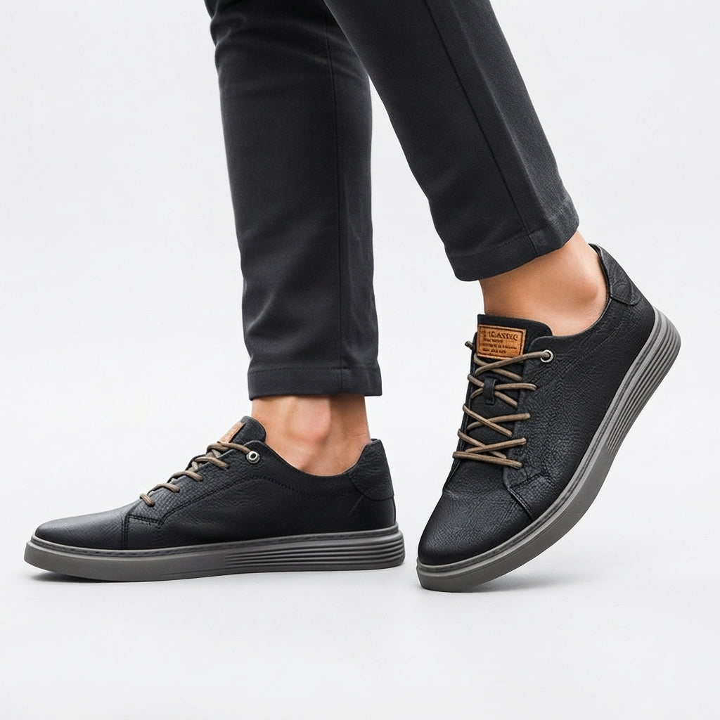 Men's Lace-Up Leather Trainers