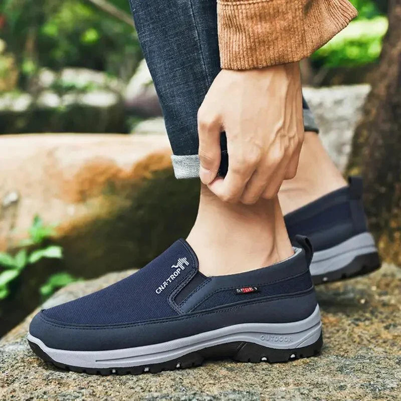 Chaussures de sport outdoor à enfiler pour hommes – Chaussures de marche confortables et rembourrées  