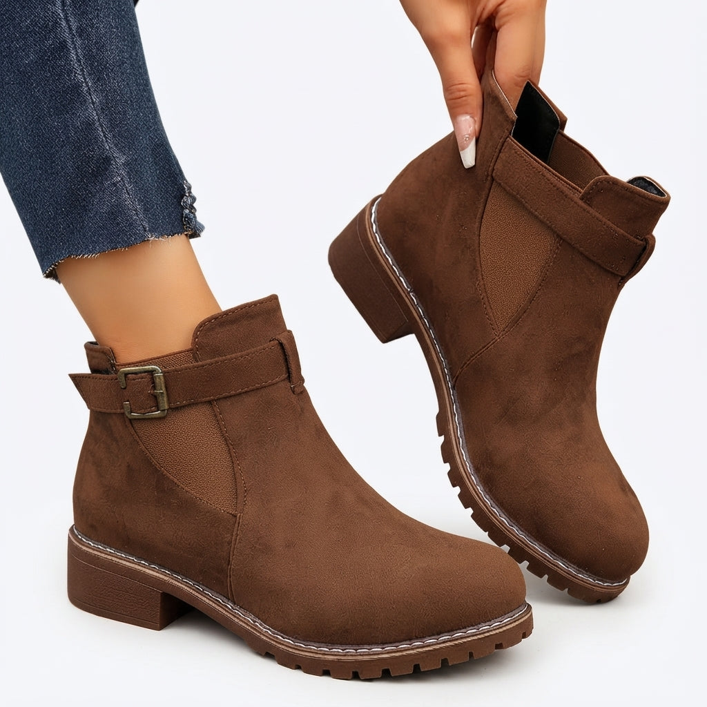 Women's Classic Heeled Chelsea Boots