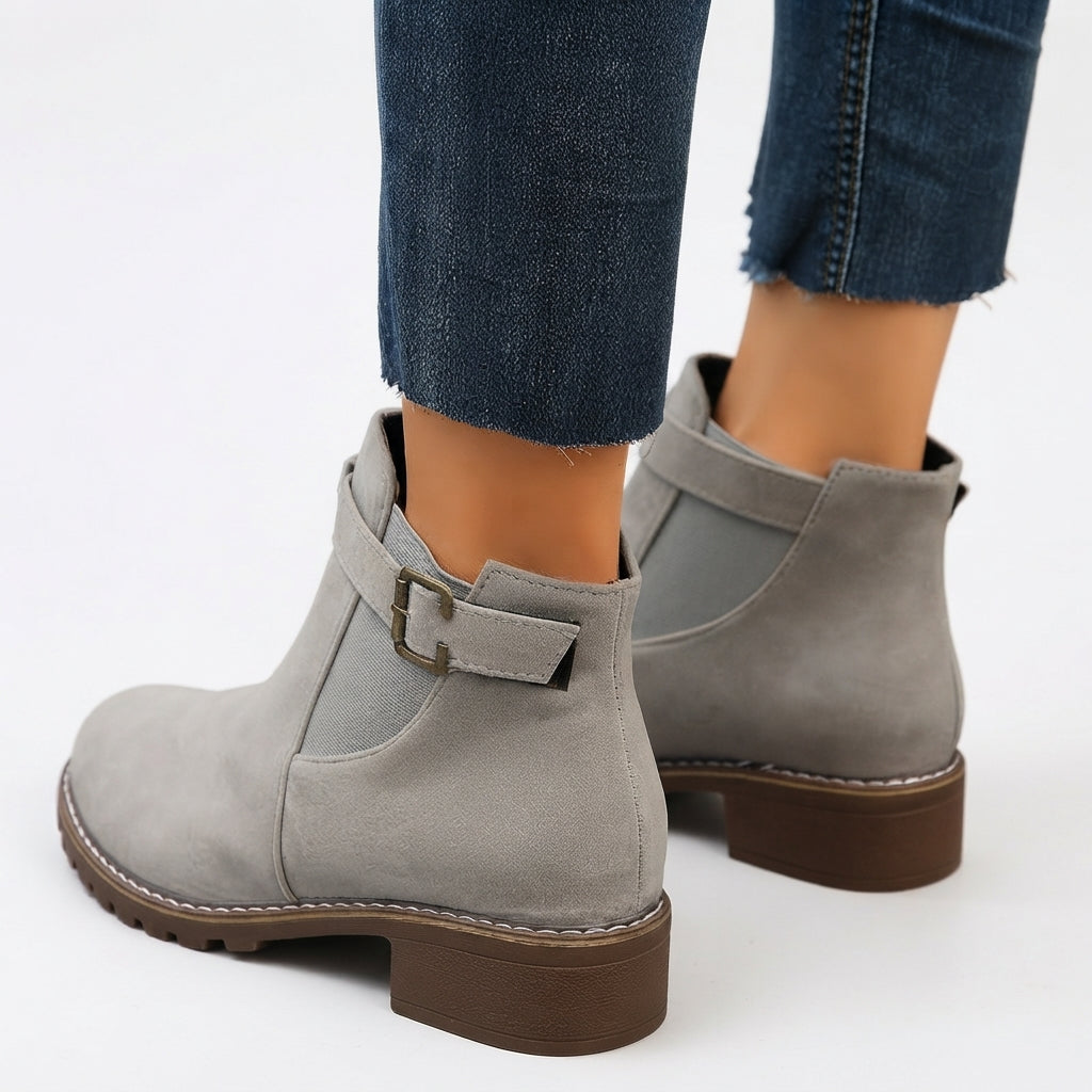 Women's Classic Heeled Chelsea Boots