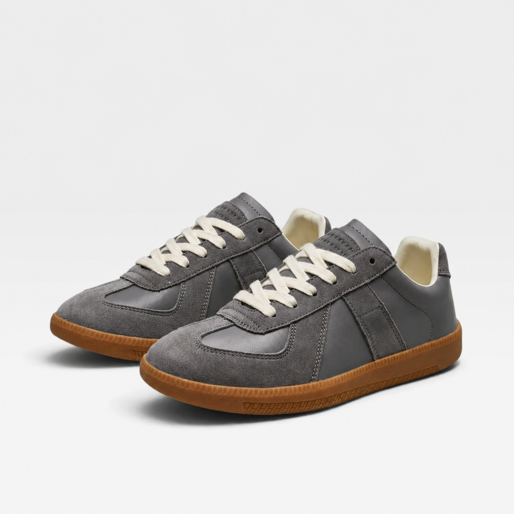 Men’s Casual Trainers – Retro Style Lace-Up Shoes