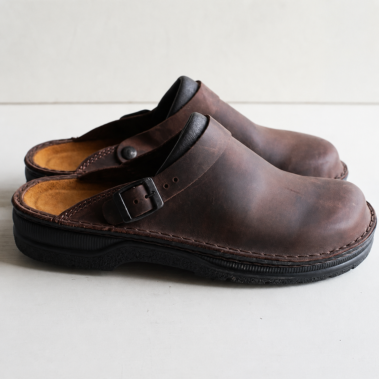 Men’s Slip-On Summer Clogs – Casual Comfort