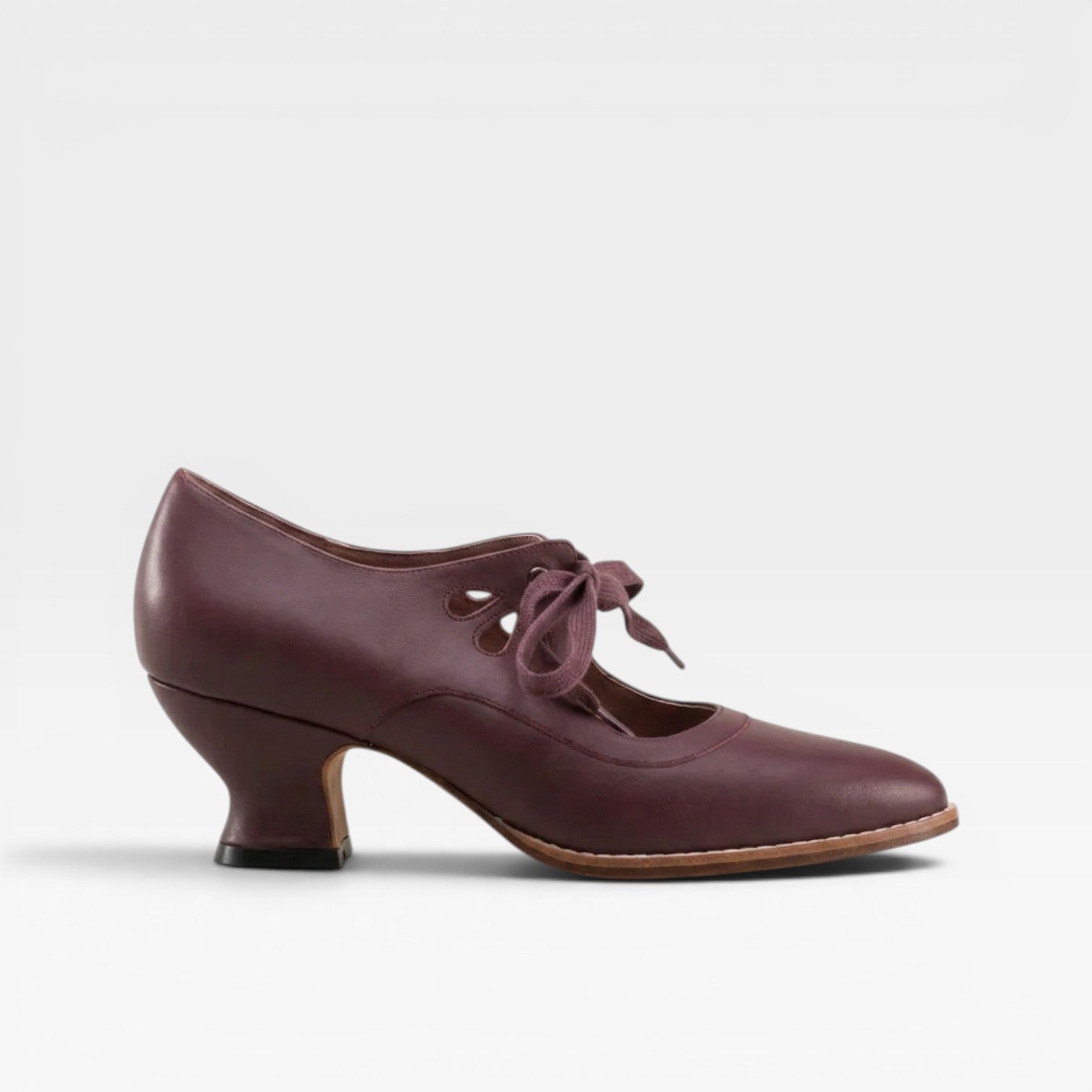 Women’s Leather Lace-Up Heels – Elegant Vintage Low Heel Pumps