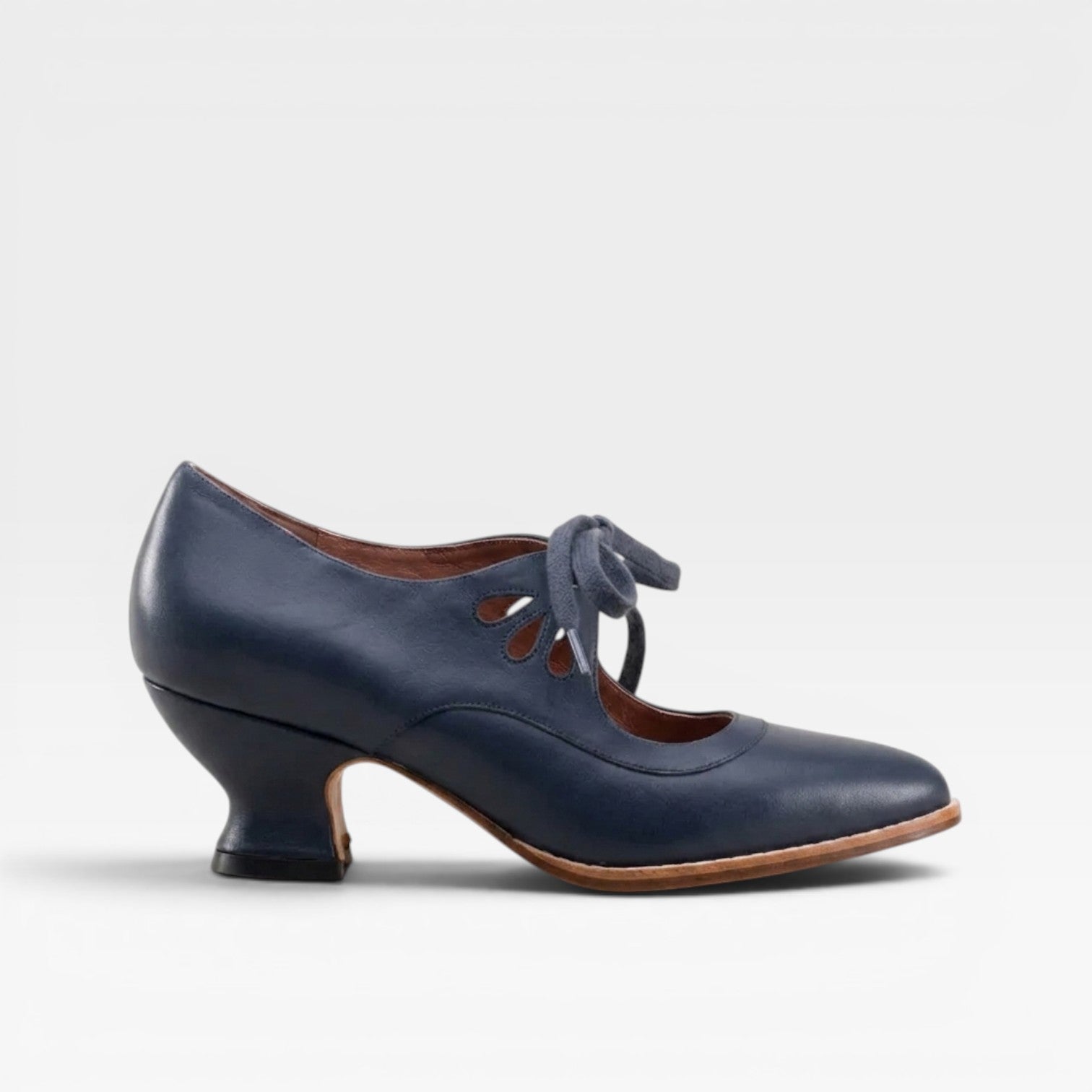 Women’s Leather Lace-Up Heels – Elegant Vintage Low Heel Pumps