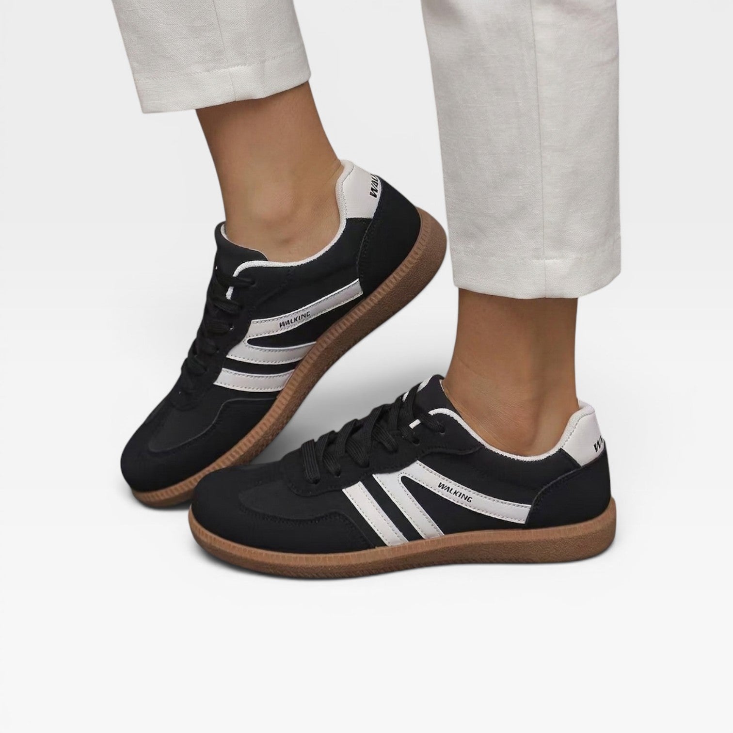 Women's Retro Suede Trainers – Lace Up Comfortable Everyday Shoes