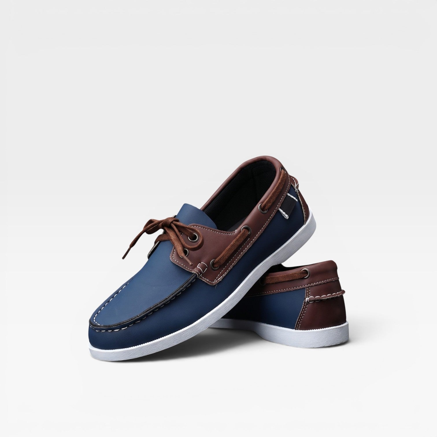 Men's Leather Boat Shoes – Classic Moc Toe Lace Up Deck Shoes