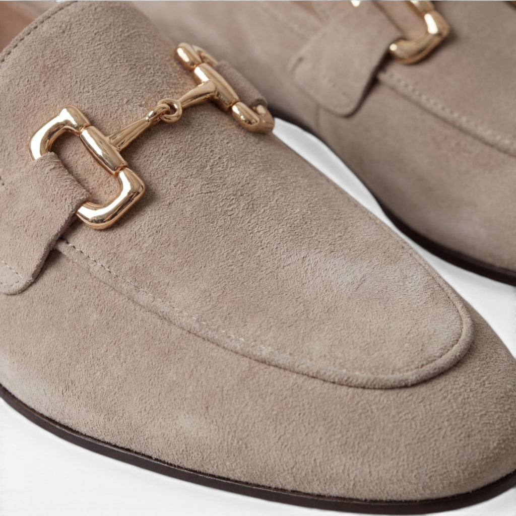 Men's Suede Slip On Loafers – Elegant Chain Detail Classic Style for Everyday and Business Wear