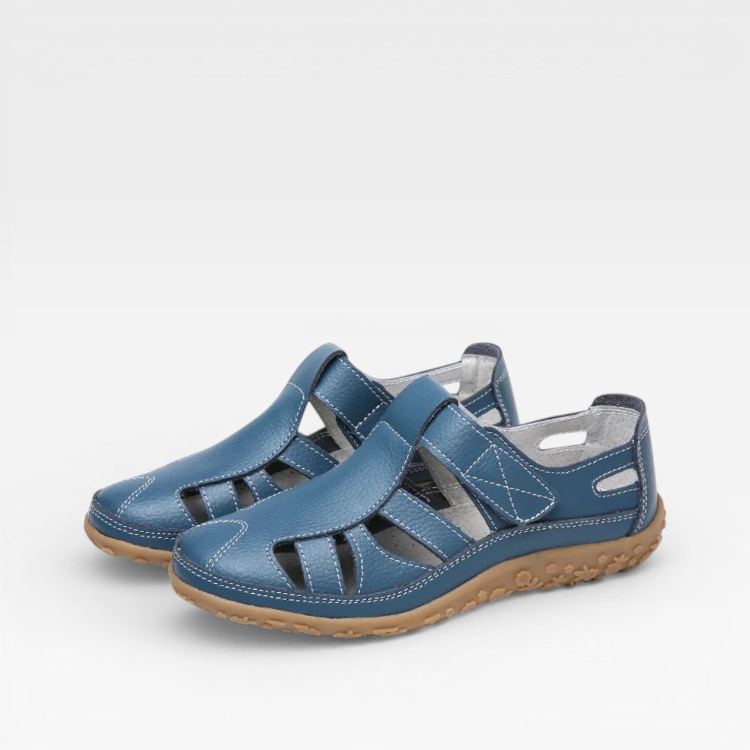 Women’s Closed-Toe Walking Sandals – Breathable Slip-On Comfort Shoes