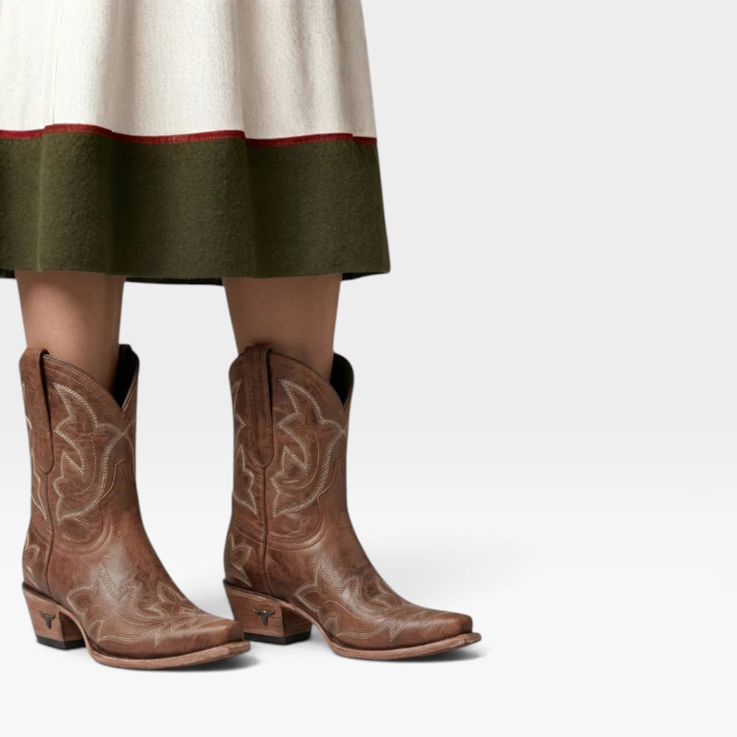Women's Embroidered Cowboy Boots – Distressed Snip Toe Western Booties