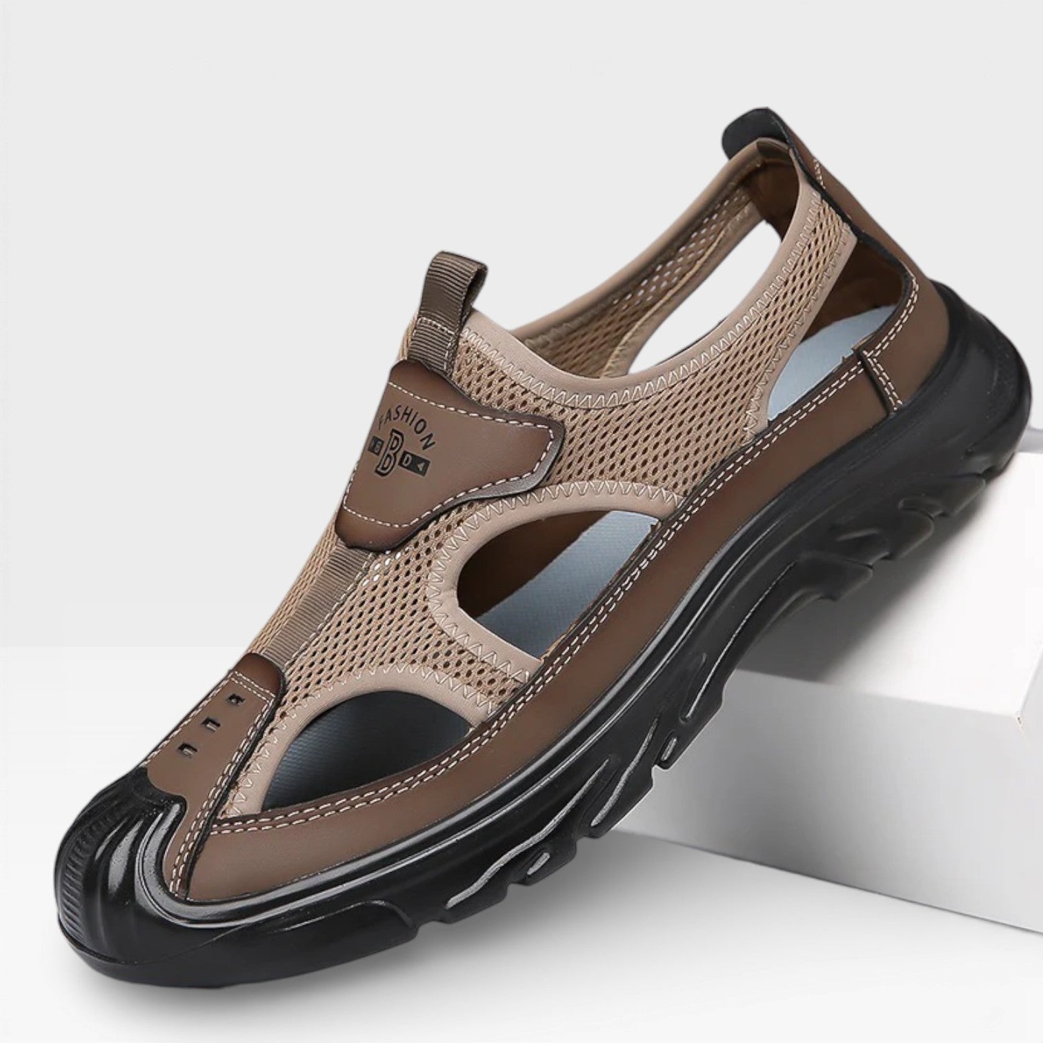 Men’s Breathable Mesh Sandals for Summer Travel