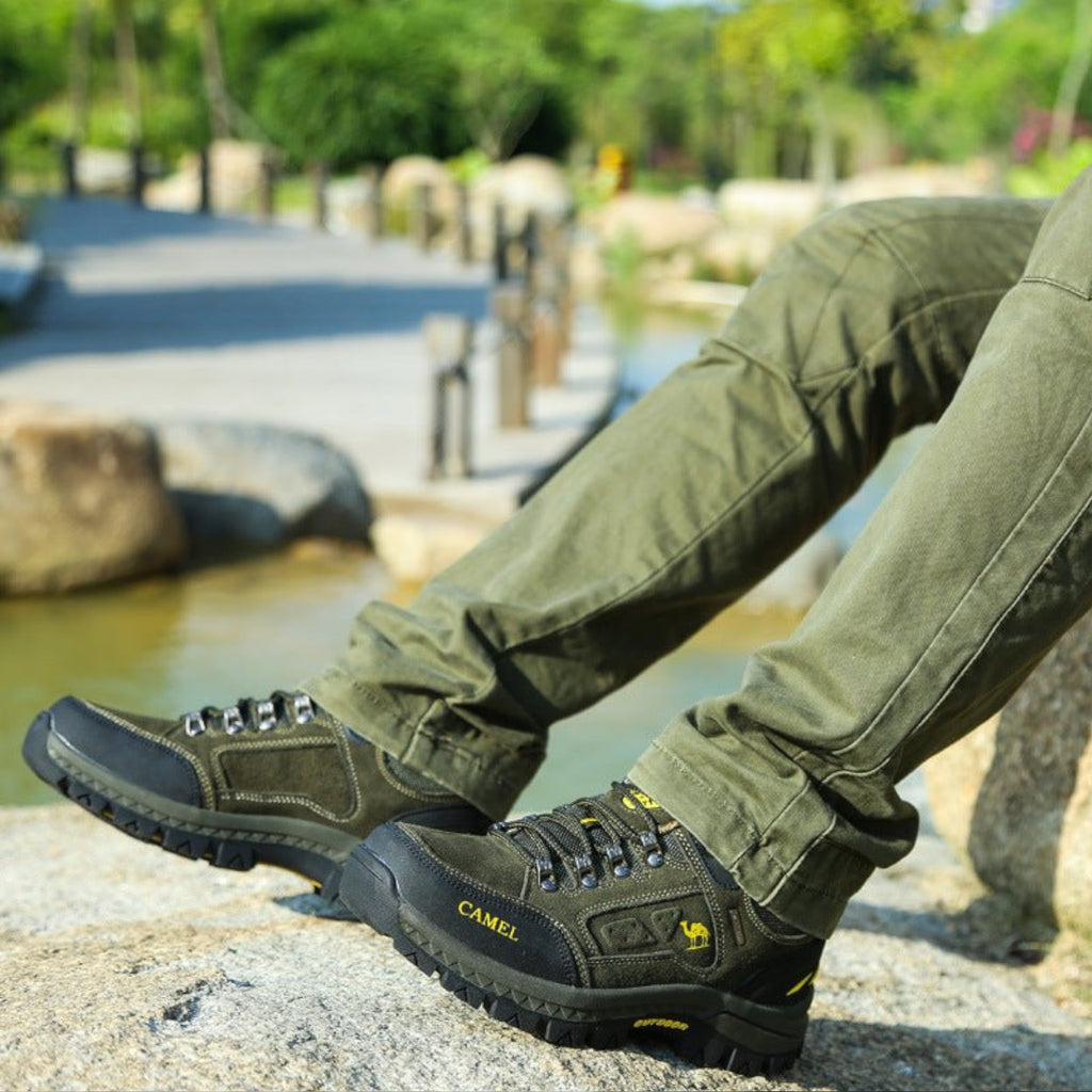 Men's Outdoor Hiking Shoes – Comfortable Lace Up Walking Trainers