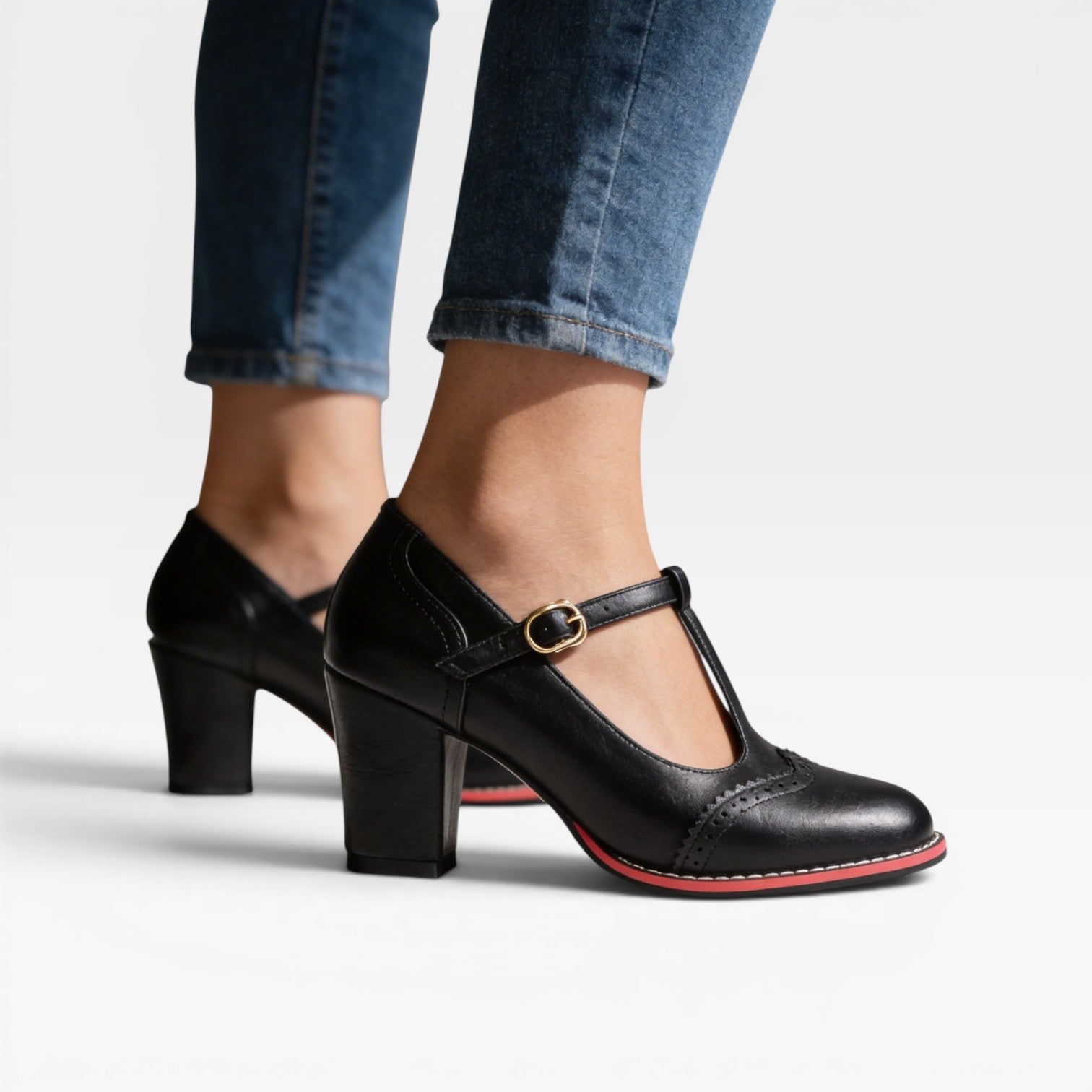 Women's Vintage Mary Jane Pumps – Elegant Brogue T Strap Block Heel Shoes for Special Occasions