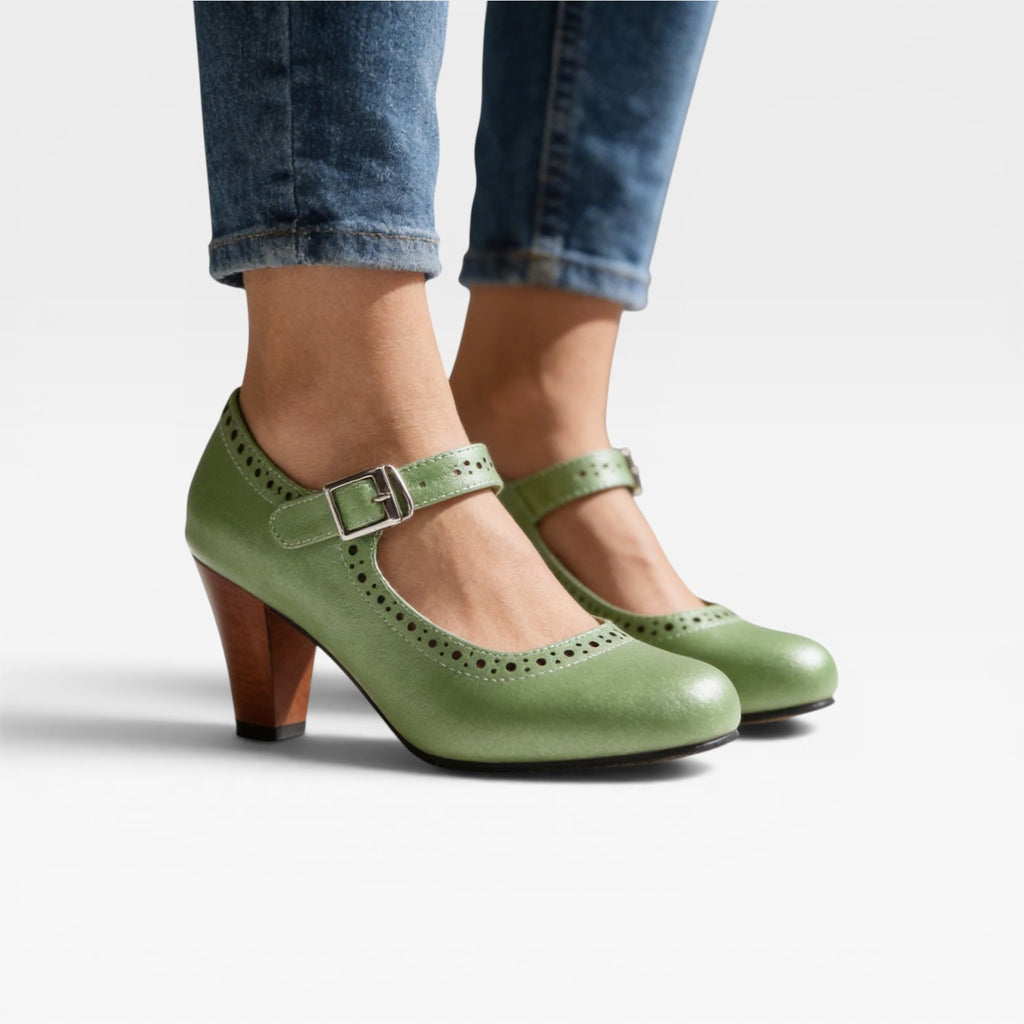 Women's Vintage Brogue Mary Jane Pumps – Elegant Buckle Strap Block Heel Shoes for Special Occasions