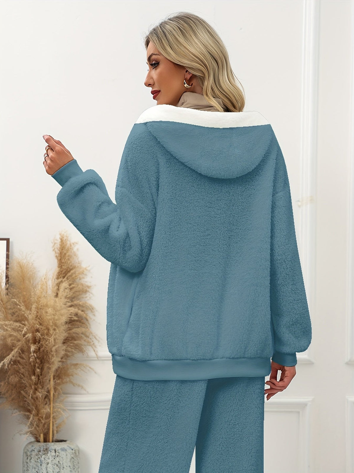 Women's Cosy Oversized Fleece Zip-Up Hoodie