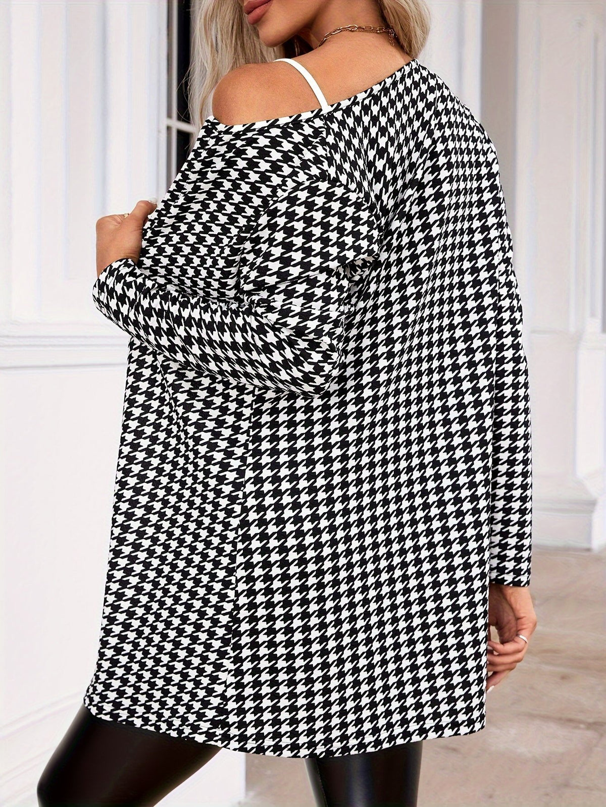 Women's Elegant Houndstooth Open-Front Longline Cardigan