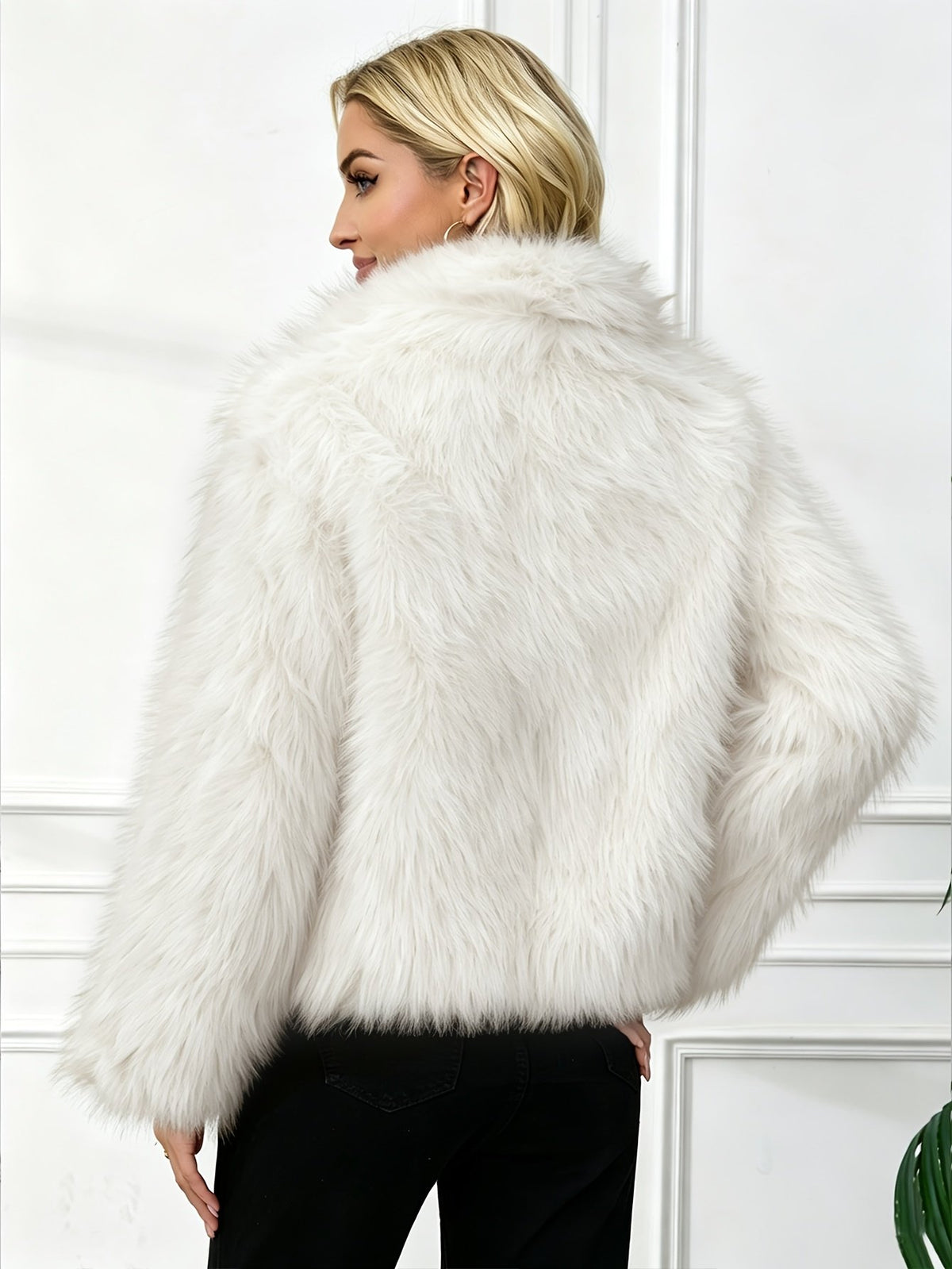 Women's Cosy Faux Fur Cropped Coat