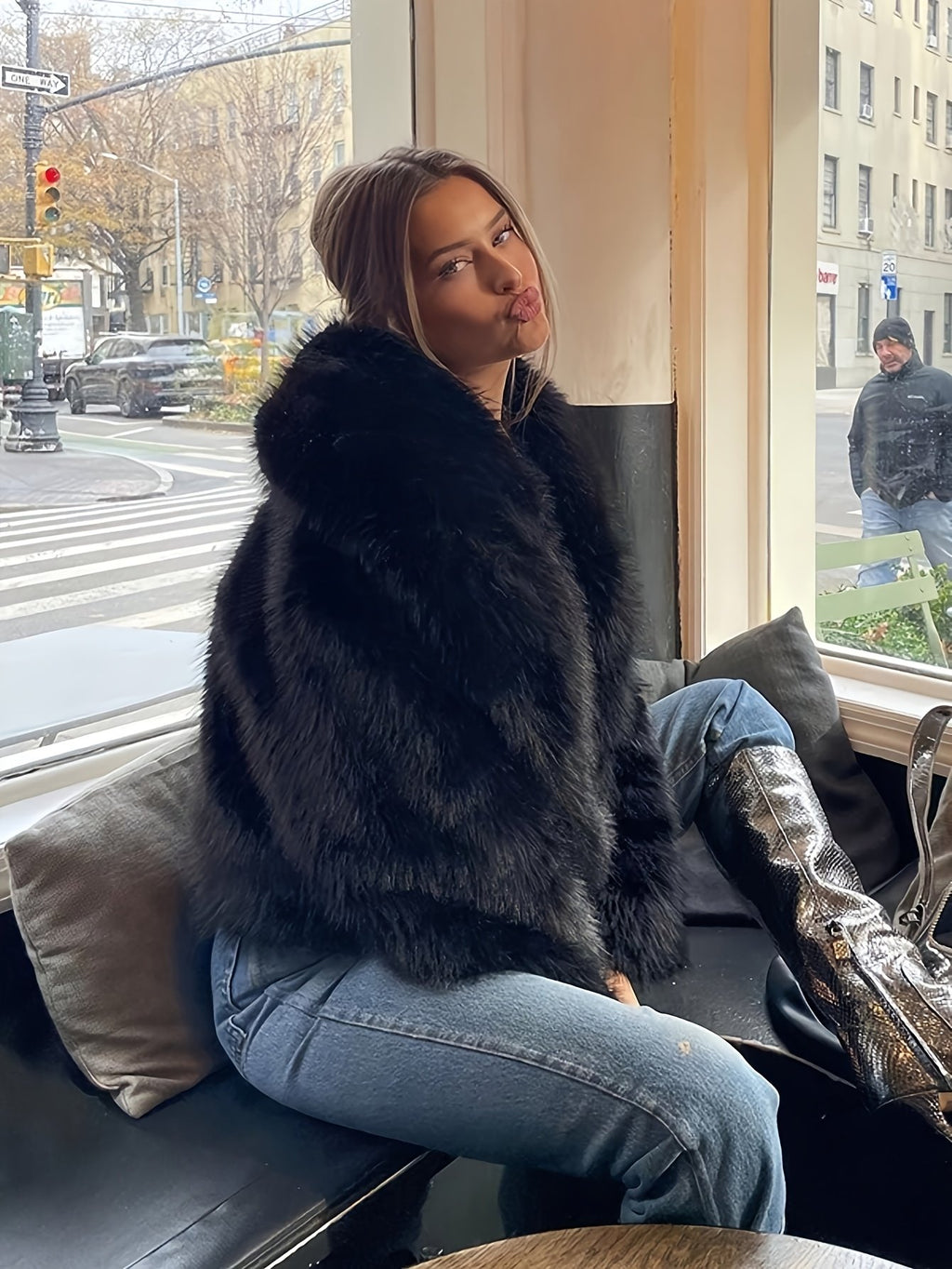 Women's Chic Faux Fur Cropped Coat