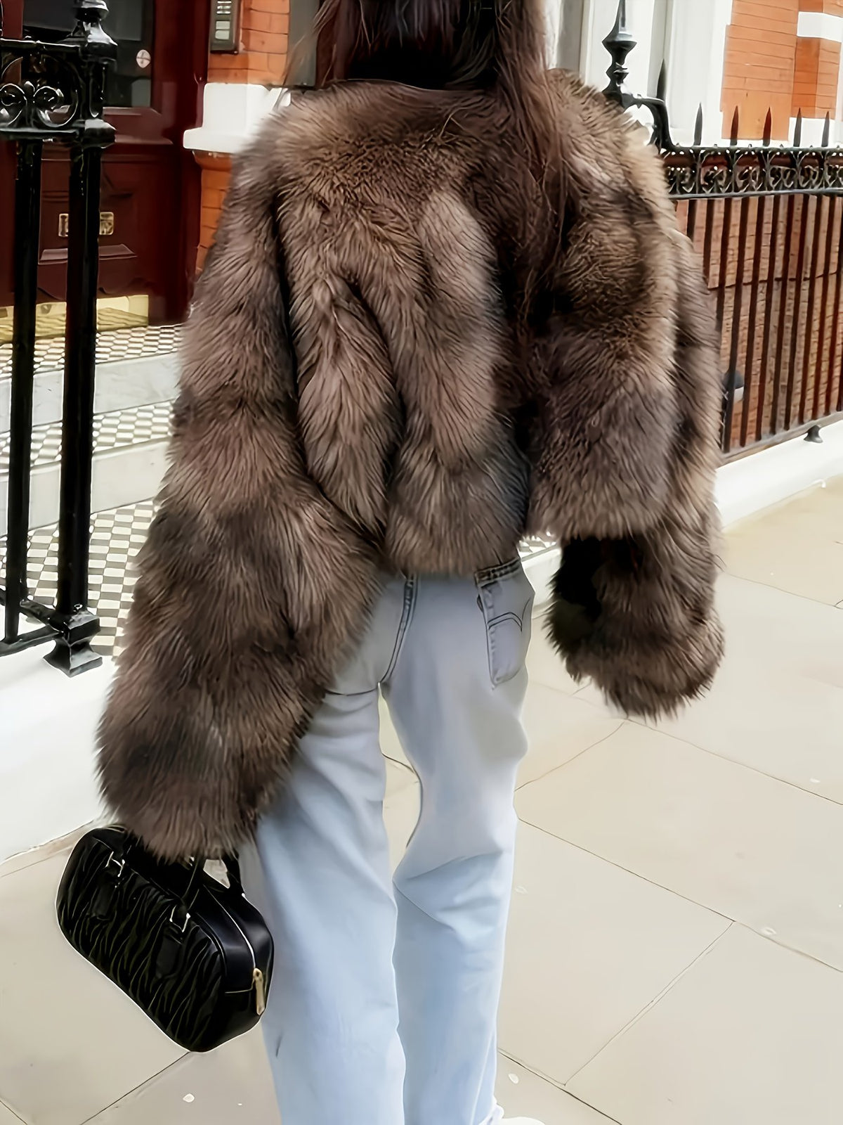 Women's Elegant Oversized Faux Fur Coat