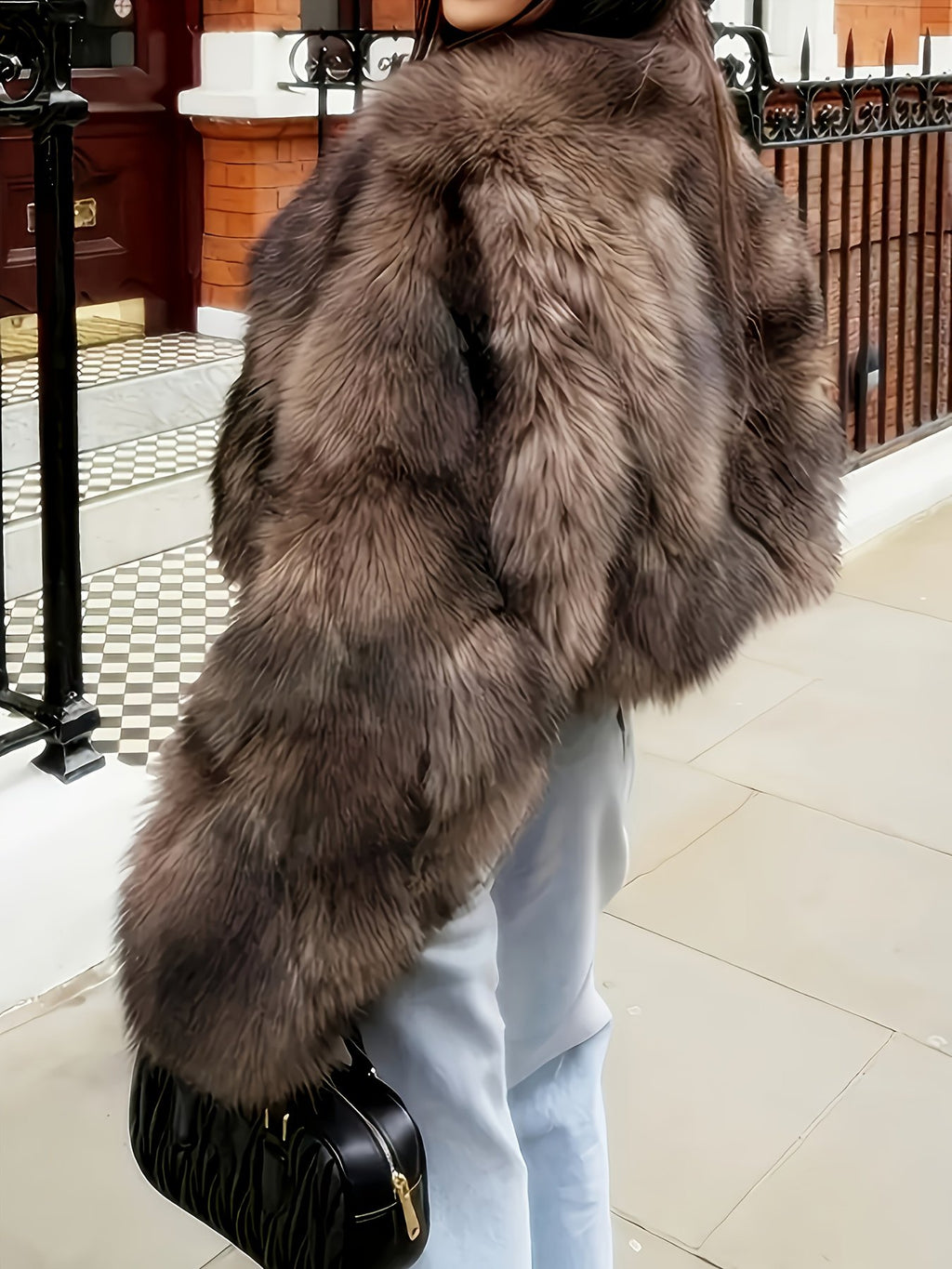 Women's Elegant Oversized Faux Fur Coat