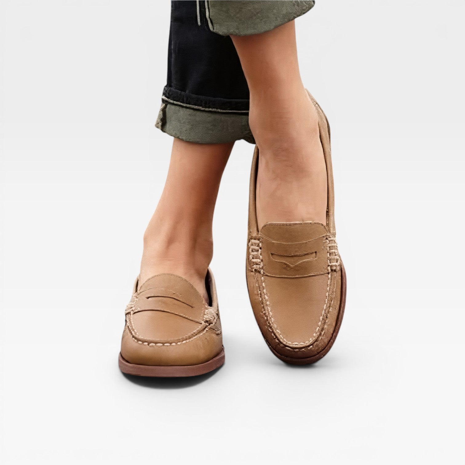 Mocassins classiques en cuir pour femmes – Chaussures élégantes, confortables et faciles à enfiler pour tous les jours