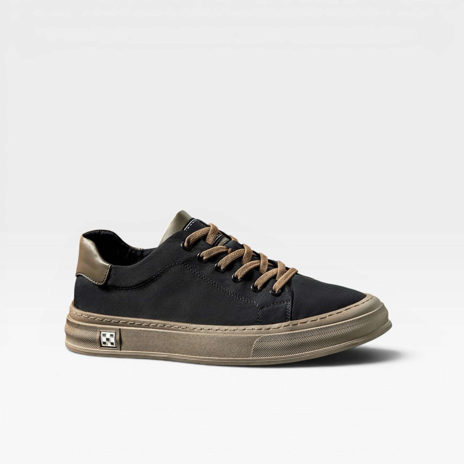 Men's Canvas Sneakers – Low Top Lace Up Casual Trainers with Contrast Trim